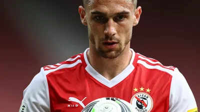 AZ Alkmaar's Data-Gebruikte Wervingstrategie Wint