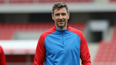 AZ Alkmaar Manager Confirms Troy Parrott’s Departure as West Ham Close Deal