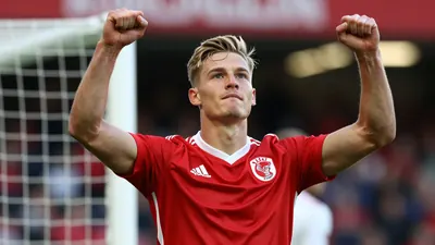 West Ham geïnteresseerd in AZ Alkmaar-spits Troy Parrott