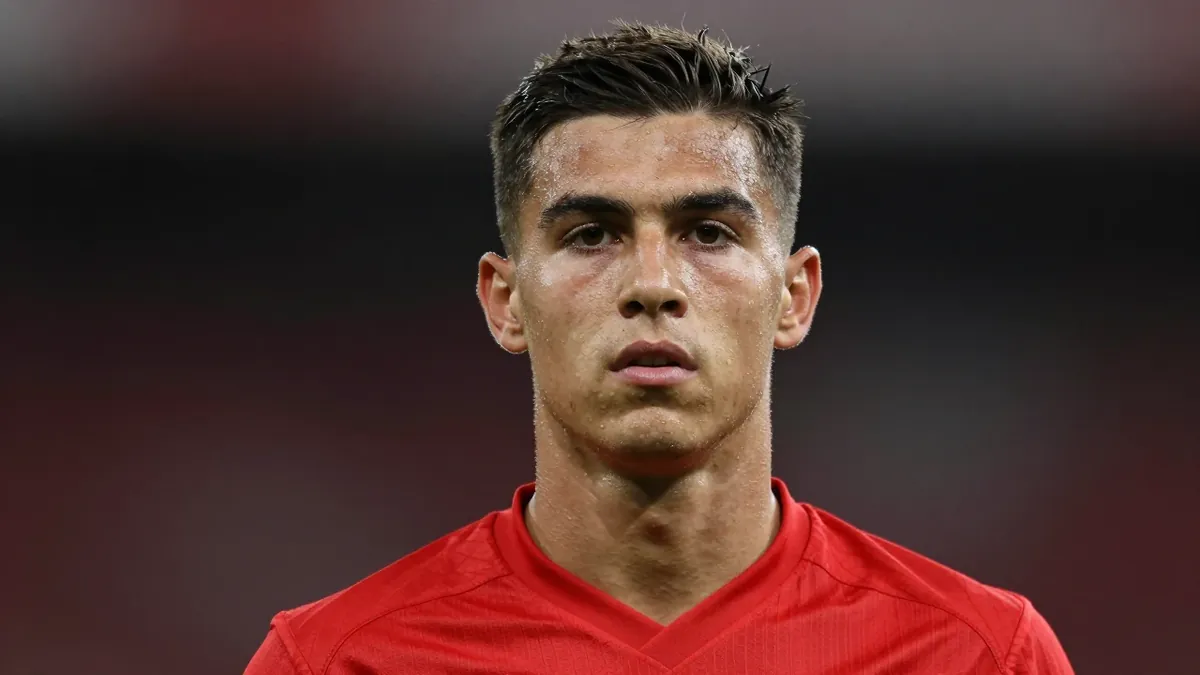 AZ Alkmaar heeft aanvaller Ibrahim Sadiq verkocht aan Colorado Rapids, terwijl talent Jayden Smit een vertrek naar Real...